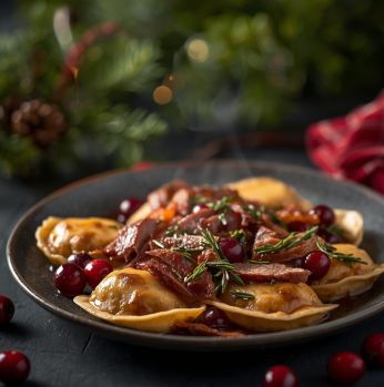 Pierogi z kaczką i żurawiną