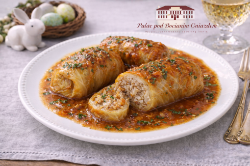 Gołąbki z mięsem i ryżem w sosie