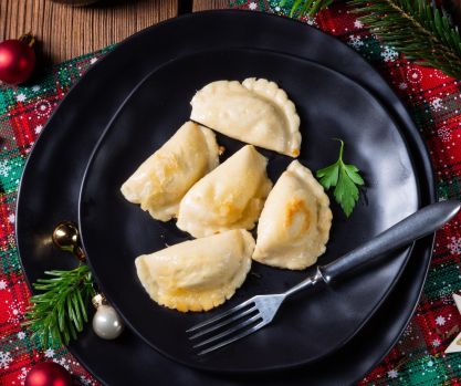 Pierogi z kapustą i pieczarkami